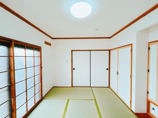 桜町５丁目１０番　戸建て 内観写真（リビング以外の居室）