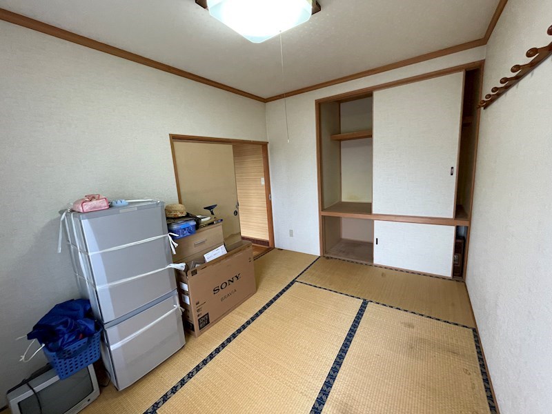 高栄西町３丁目１８３番　戸建て 内観写真（リビング以外の居室）