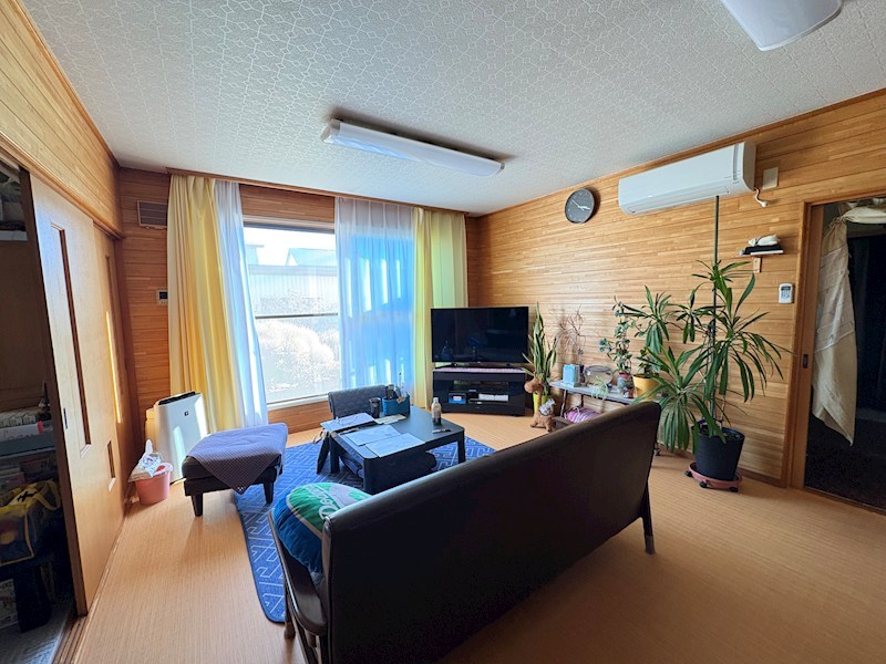 上ところ２９２番　戸建て 内観写真（リビング）