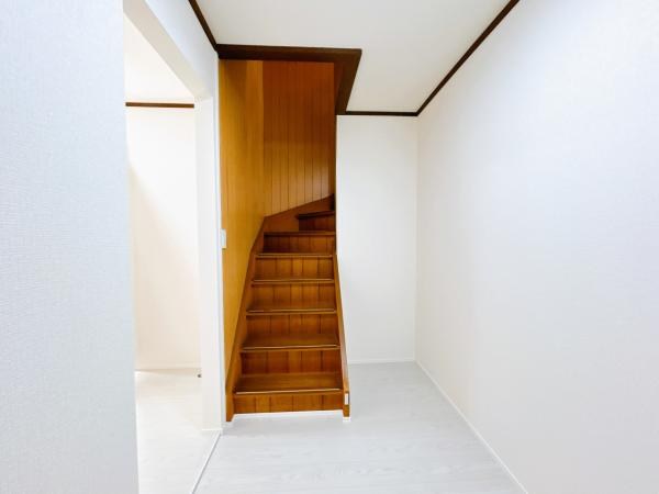 北進町２丁目４９番　戸建て 内観写真（収納）