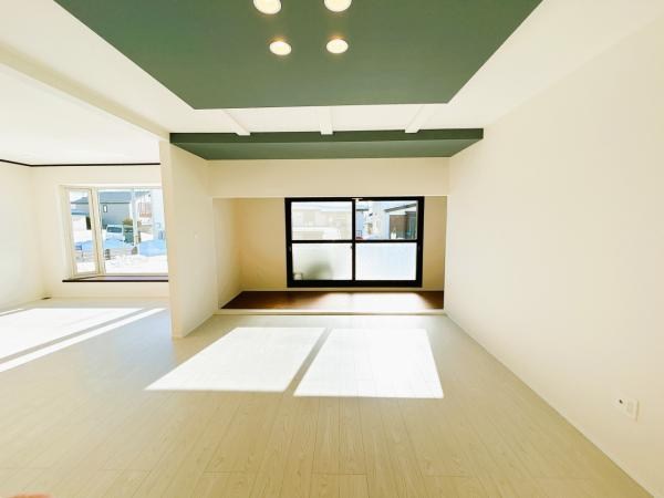 北進町２丁目４９番　戸建て その他