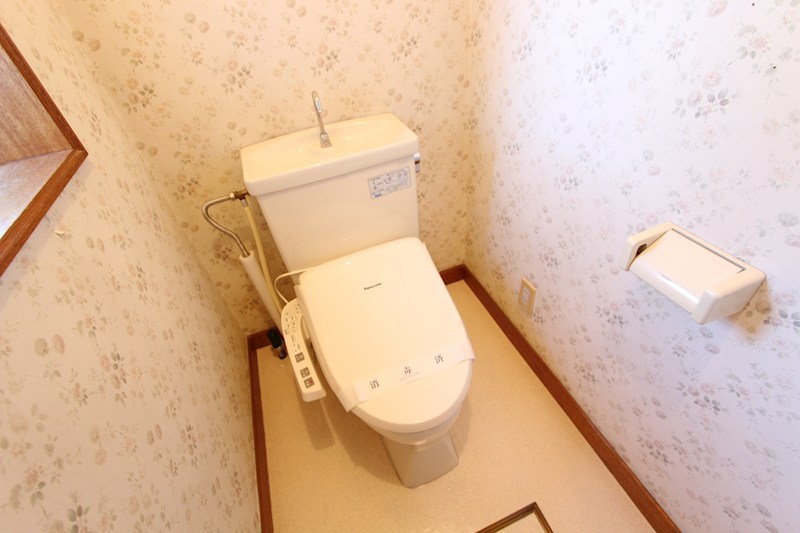 栄町４丁目７番　共同住宅 内観写真（トイレ）