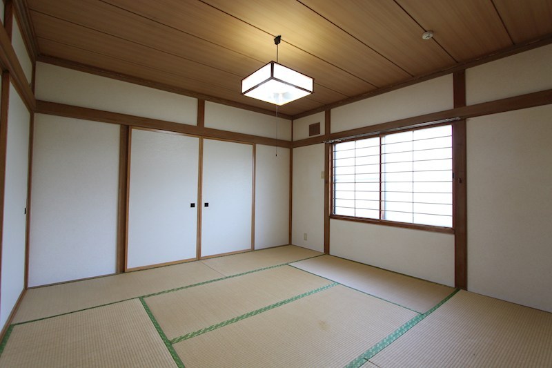 栄町４丁目７番　共同住宅 内観写真（リビング以外の居室）