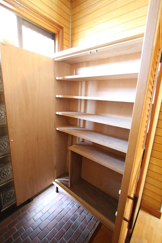 栄町４丁目７番　共同住宅 現地写真（玄関）