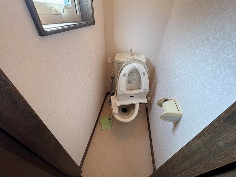 川東２１番　戸建て 内観写真（トイレ）