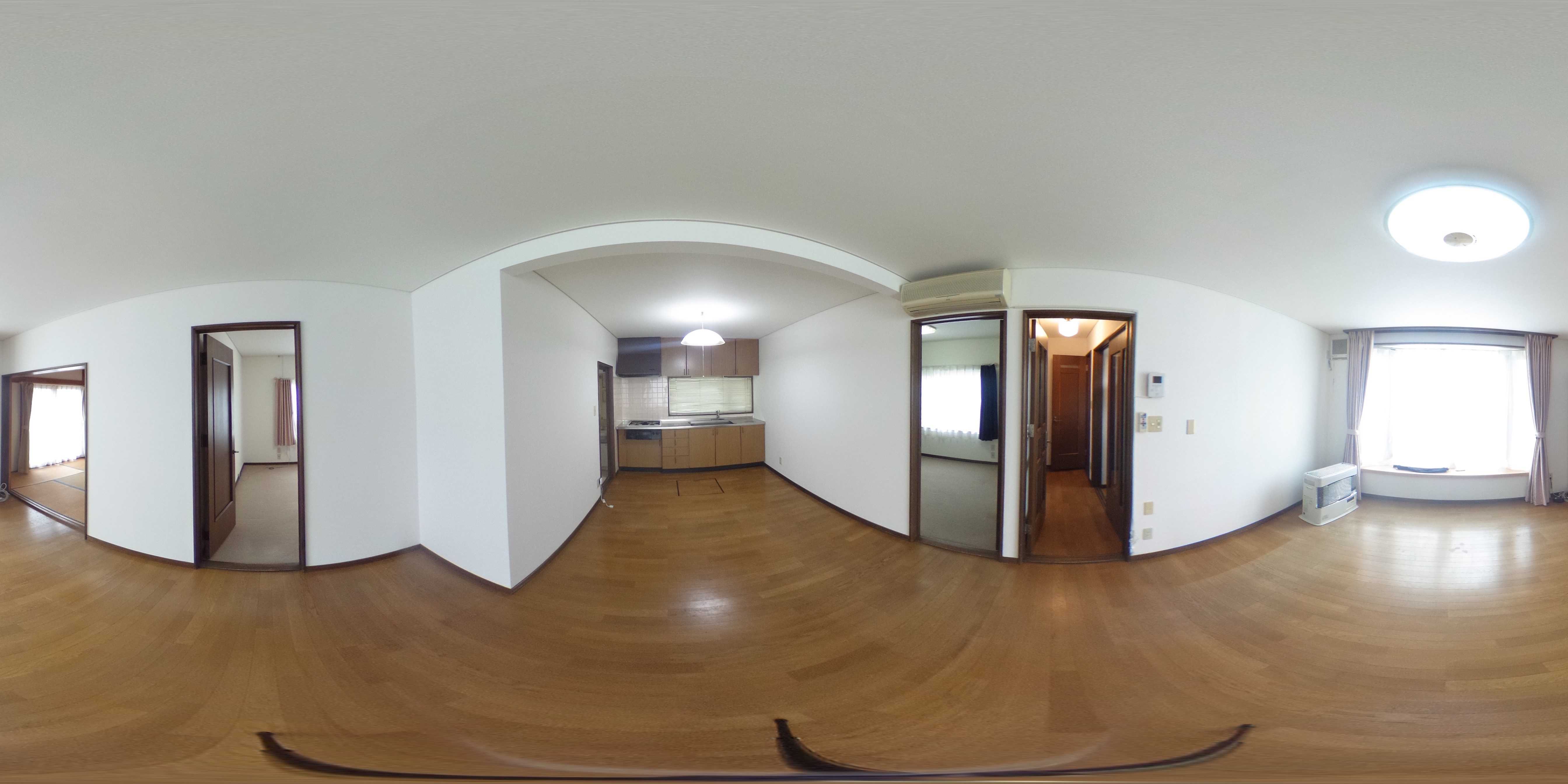 川東２１番　戸建て 内観写真（リビング）