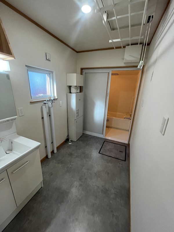 美山町西５丁目４７番　戸建て 内観写真（洗面台・洗面所）