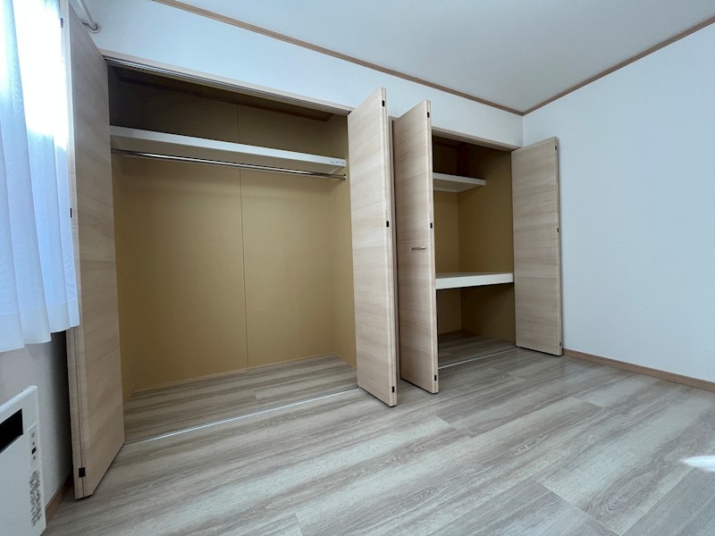 美山町西５丁目４７番　戸建て 内観写真（収納）