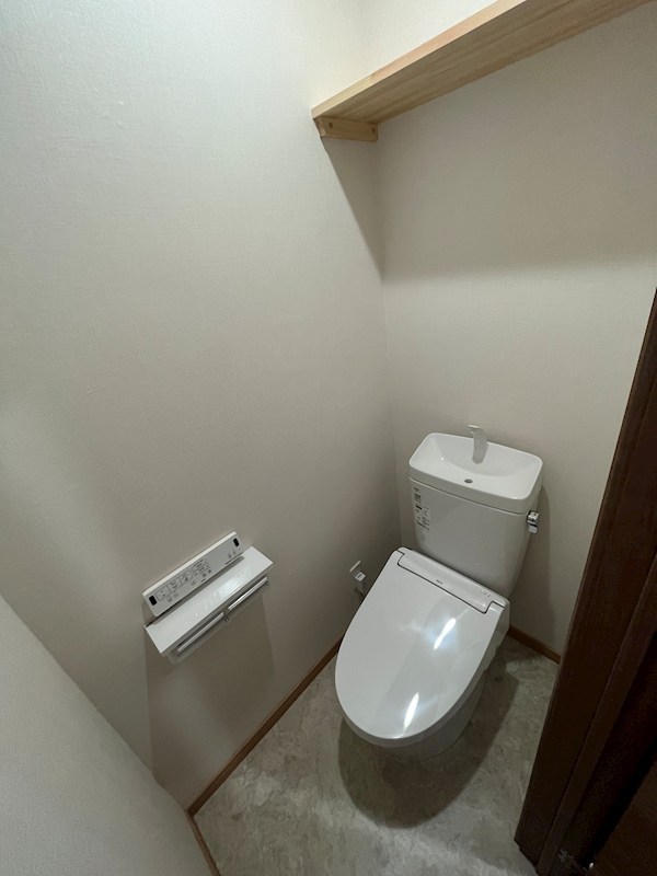 美山町西１丁目５０番　戸建て 内観写真（トイレ）