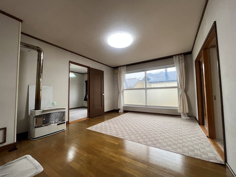 錦町１８０番　戸建て 内観写真（リビング）