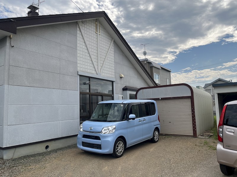 錦町１８０番　戸建て 現地写真（駐車場）