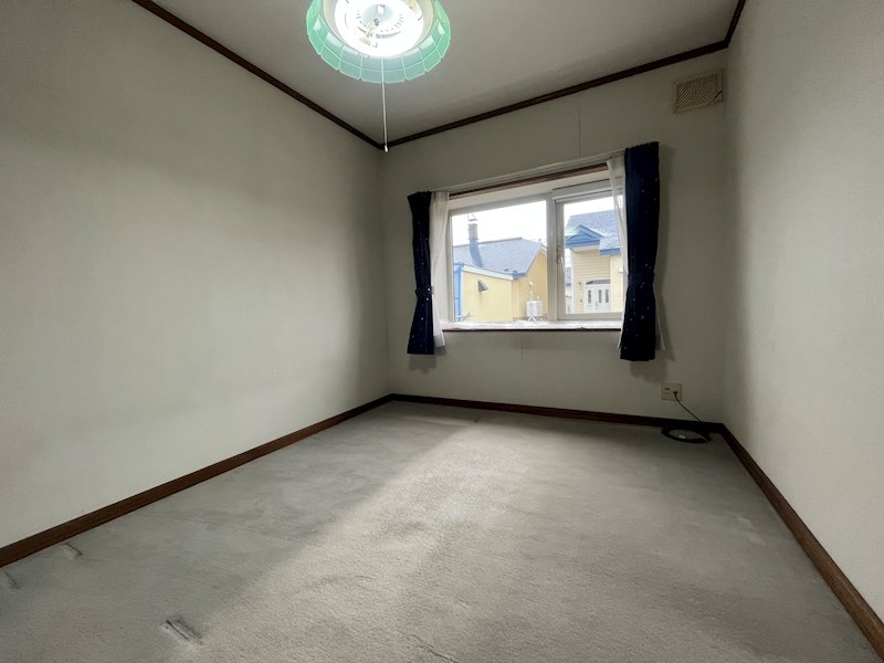 錦町１８０番　戸建て 内観写真（リビング以外の居室）
