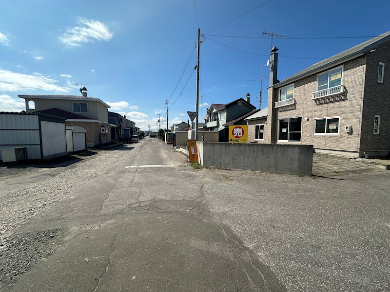 美幌町字日の出１丁目２４番　戸建て 現地写真（前面道路含む現地写真）