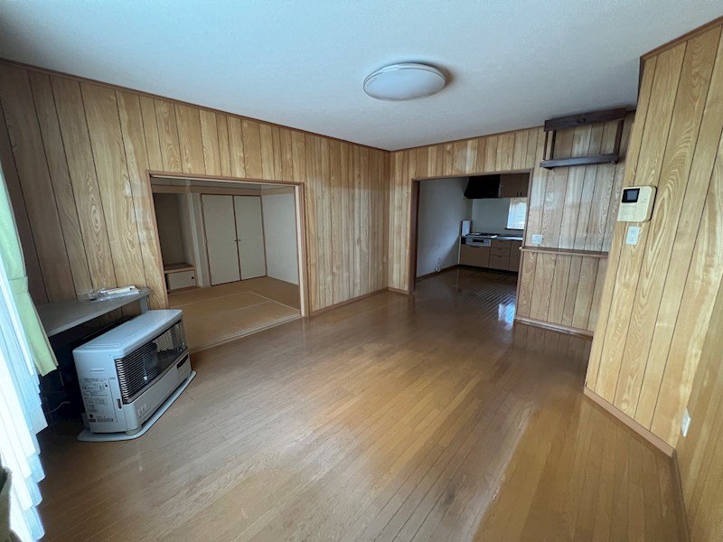 北光２７１番　戸建て 内観写真（リビング）