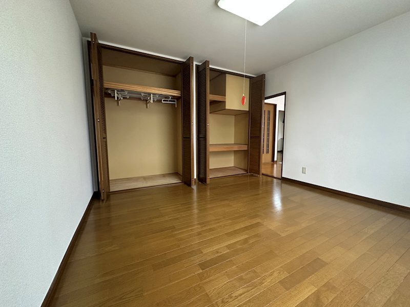 美幌町字稲美８８番　戸建て 内観写真（リビング以外の居室）