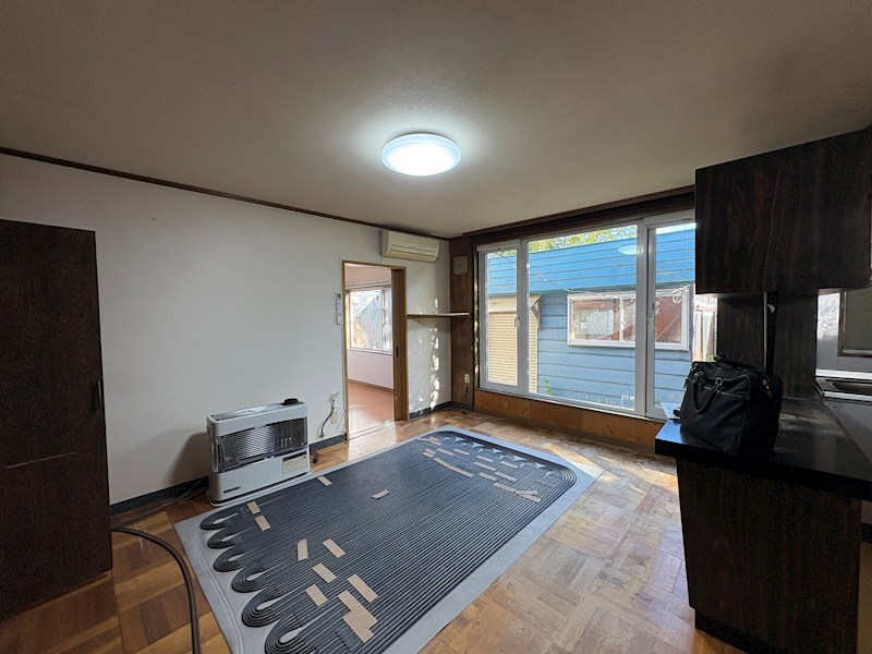 常盤町２丁目２７６番　住居付店舗 内観写真（リビング）