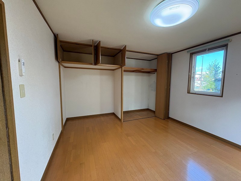 常盤町２丁目２７６番　住居付店舗 内観写真（リビング以外の居室）