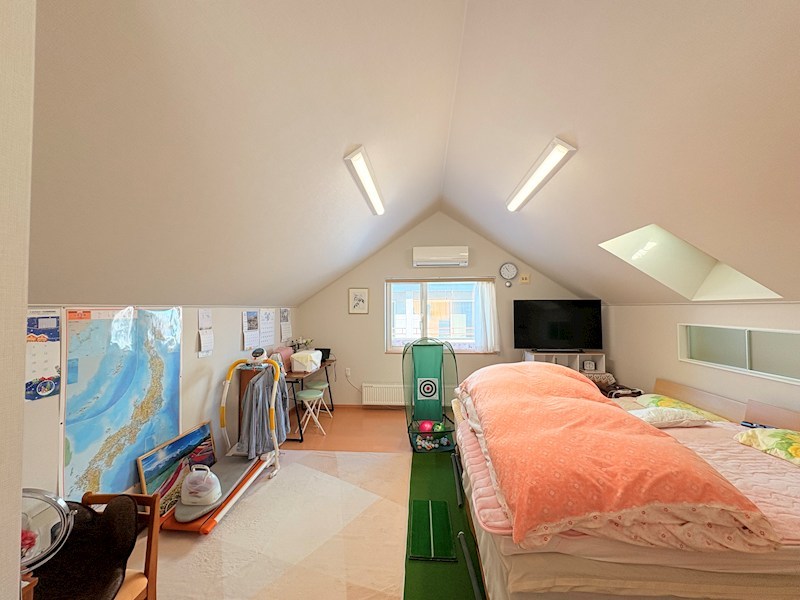 桜町５丁目３４番　戸建て 内観写真（リビング以外の居室）