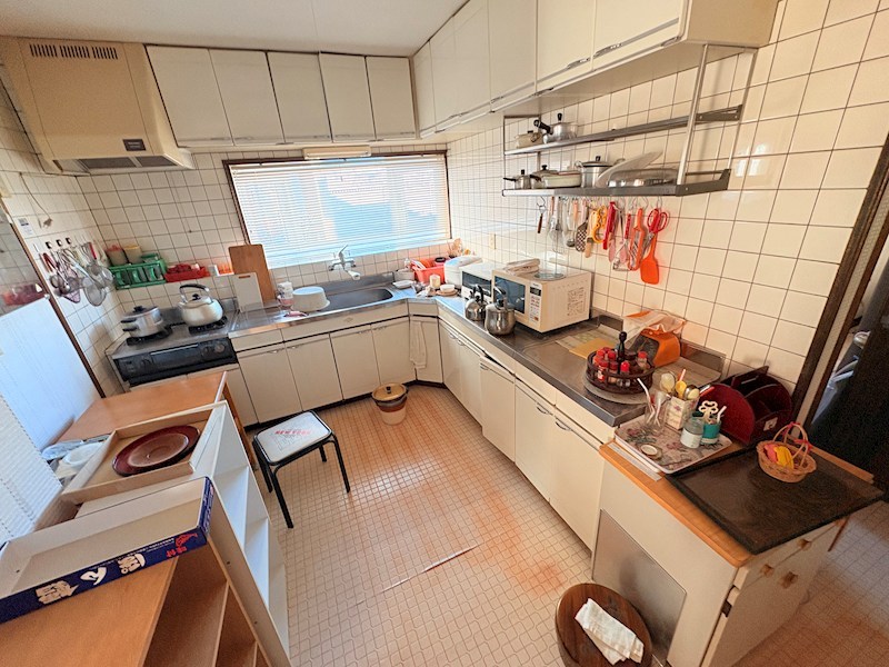 桜町５丁目３４番　戸建て 内観写真（キッチン）