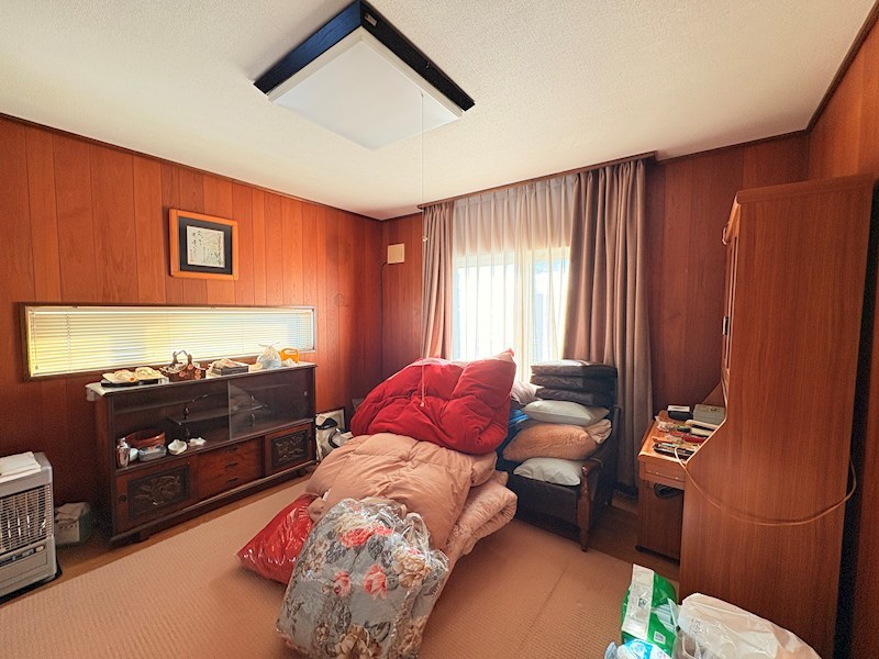 桜町５丁目３４番　戸建て 内観写真（リビング以外の居室）