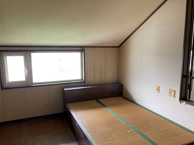 公園町１番　戸建て 内観写真（リビング以外の居室）