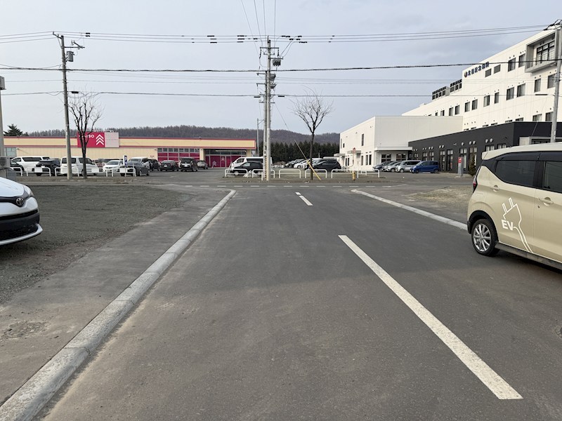 グルナ 現地写真（前面道路含む現地写真）