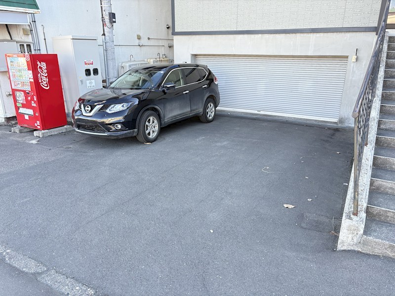 公園町１５２番　戸建て 現地写真（駐車場）