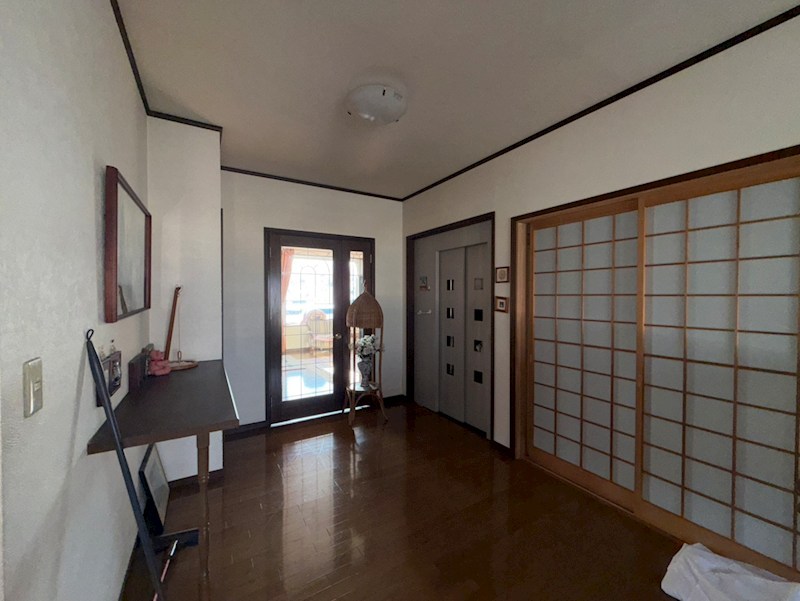 公園町１５２番　戸建て 内観写真（内装）