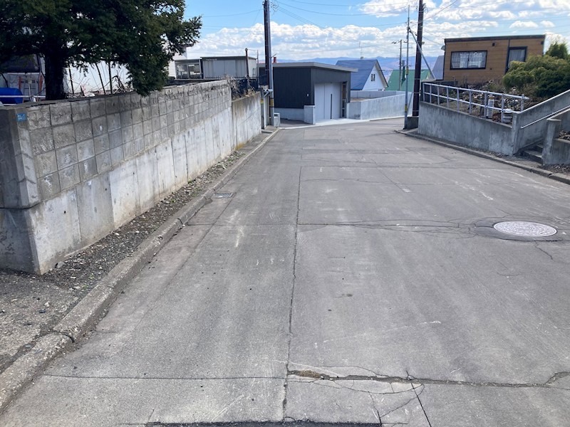 高栄西町７丁目９８番　戸建て その他