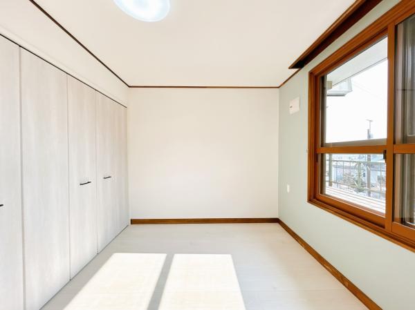 高栄西町７丁目９８番　戸建て 内観写真（リビング以外の居室）