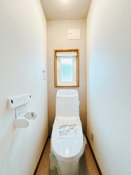 中ノ島町３丁目１１番　戸建て 内観写真（トイレ）
