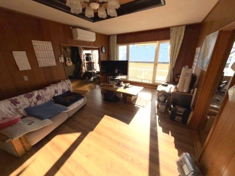 末広町３６６番　戸建て 内観写真（リビング）