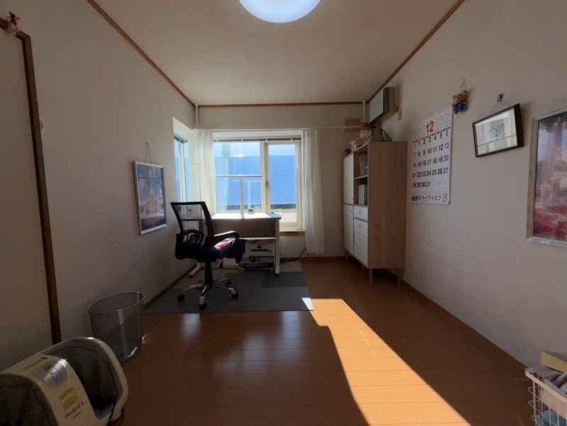末広町３６６番　戸建て 内観写真（リビング以外の居室）