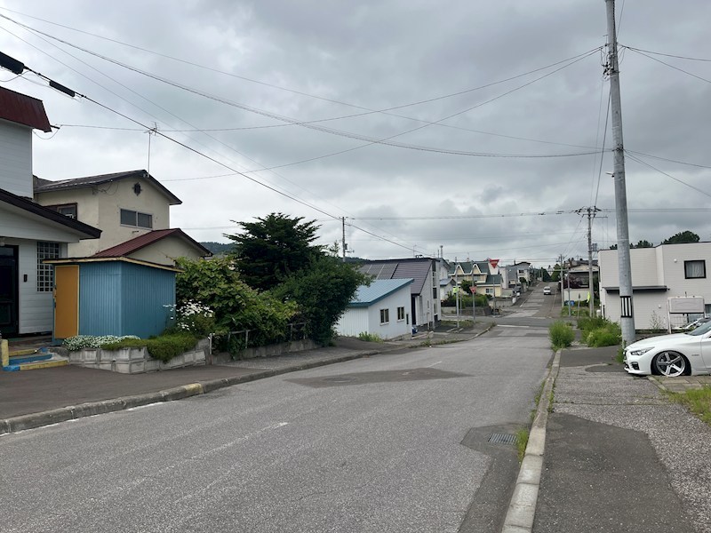 花月町３１番　土地 現地写真（前面道路含む現地写真）