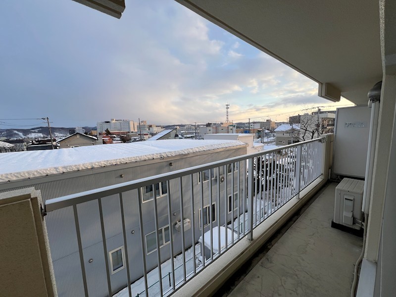 ロジェ学園通 現地写真（バルコニー）