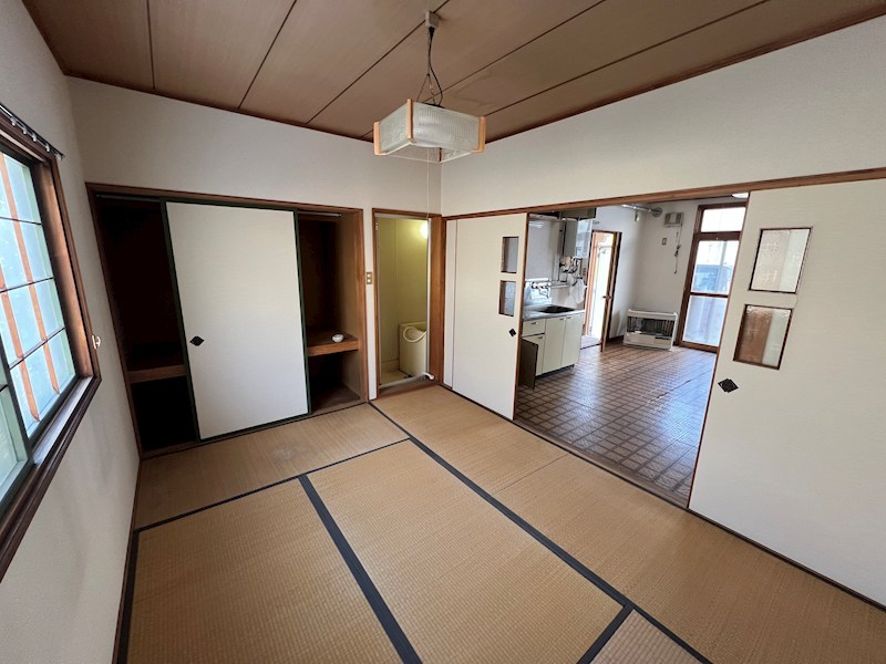 北進町３丁目５４番　共同住宅 内観写真（リビング以外の居室）