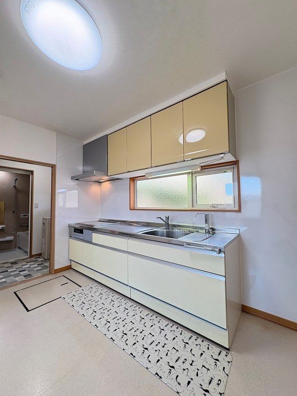 緑ヶ丘３丁目４２番　戸建て 内観写真（キッチン）