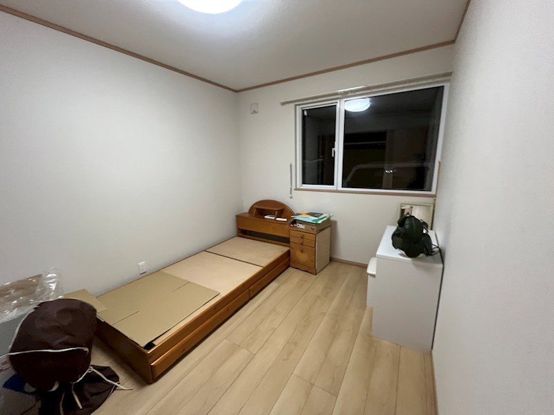 小泉２４４番　戸建て 内観写真（リビング以外の居室）