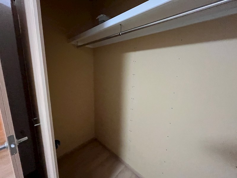 小泉２４４番　戸建て 内観写真（収納）