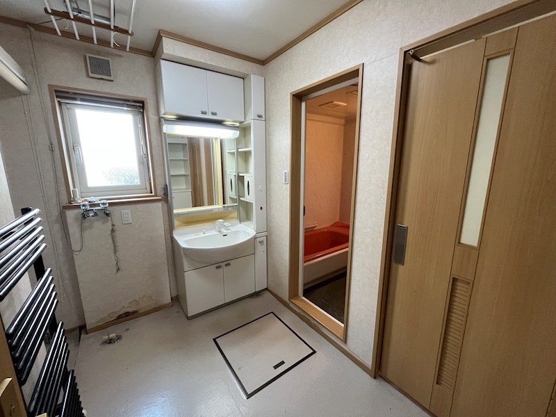 緑ヶ丘５丁目３５番　戸建て 内観写真（洗面台・洗面所）