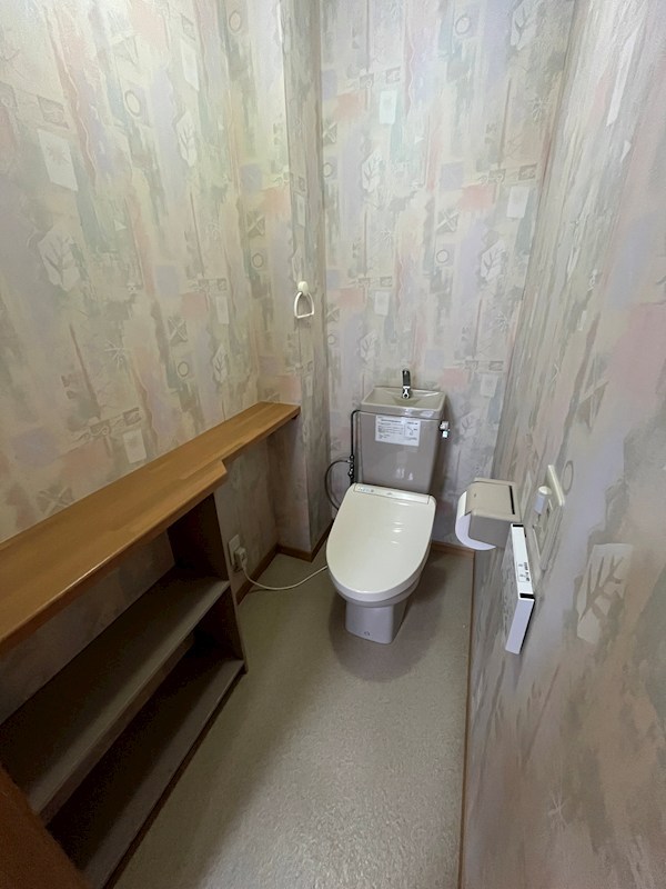緑ヶ丘５丁目３５番　戸建て 内観写真（トイレ）