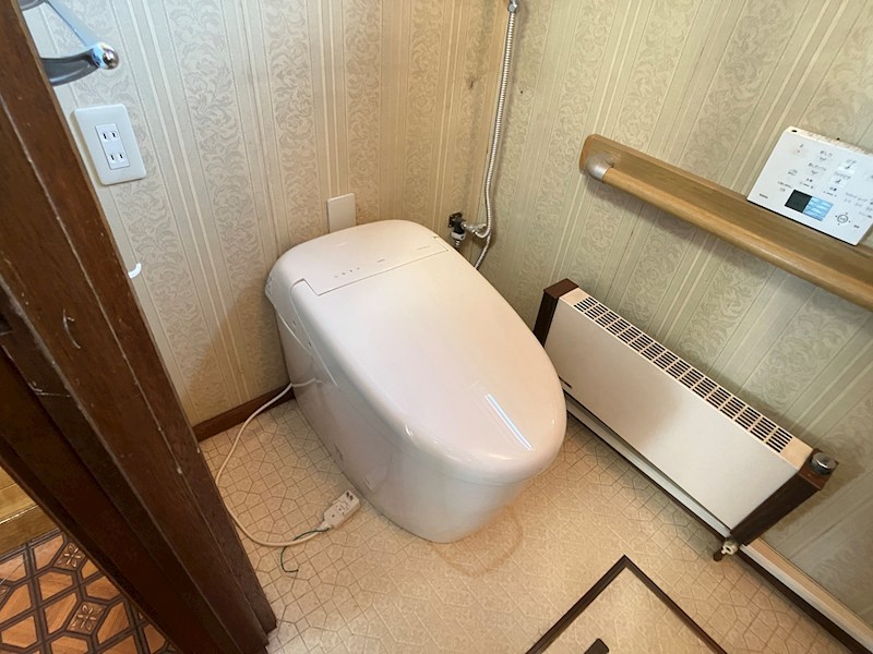東三輪４丁目１６番　戸建て 内観写真（トイレ）