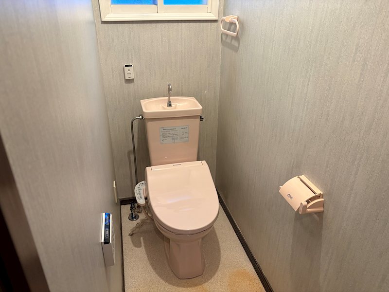 高栄東町３丁目１７１番　戸建て 内観写真（トイレ）
