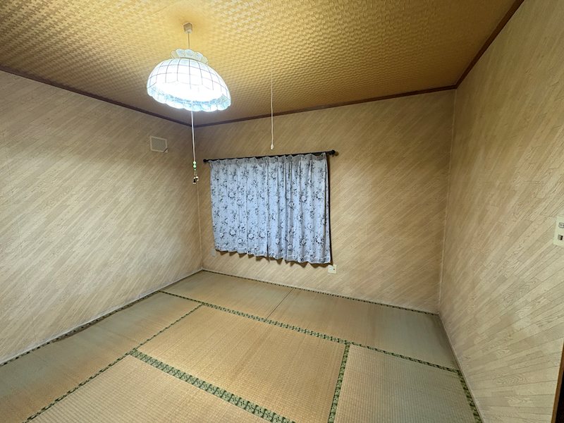 高栄東町３丁目１７１番　戸建て 内観写真（リビング以外の居室）