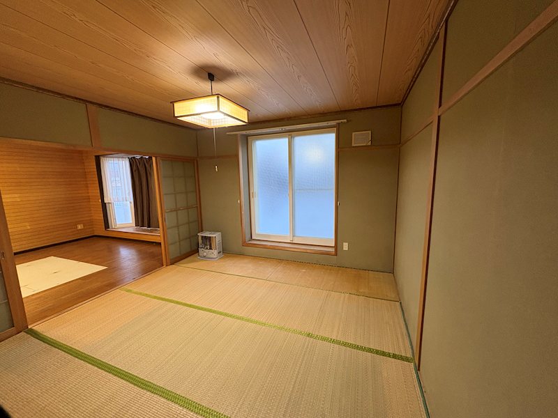 高栄東町３丁目１７１番　戸建て 内観写真（リビング以外の居室）