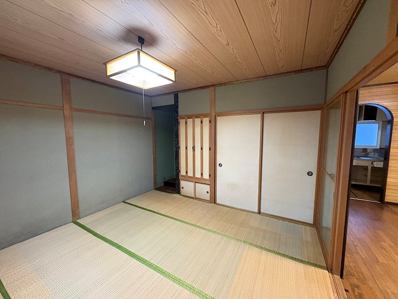 高栄東町３丁目１７１番　戸建て 内観写真（リビング以外の居室）