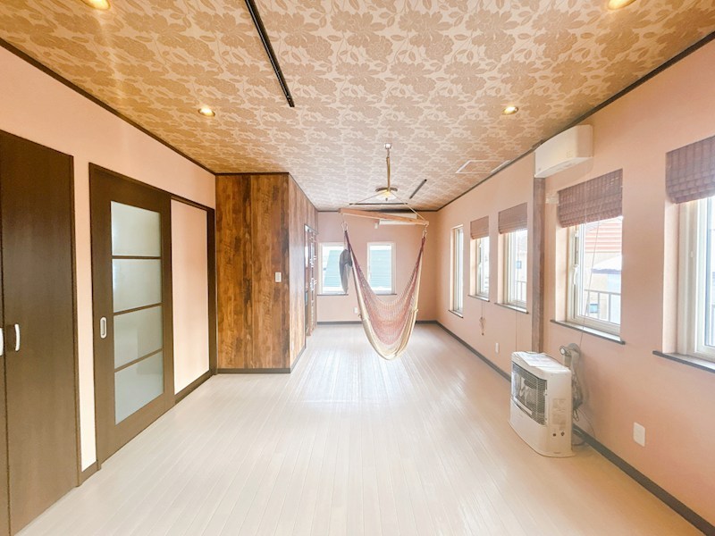 東陵町１６７番　戸建て 内観写真（リビング以外の居室）