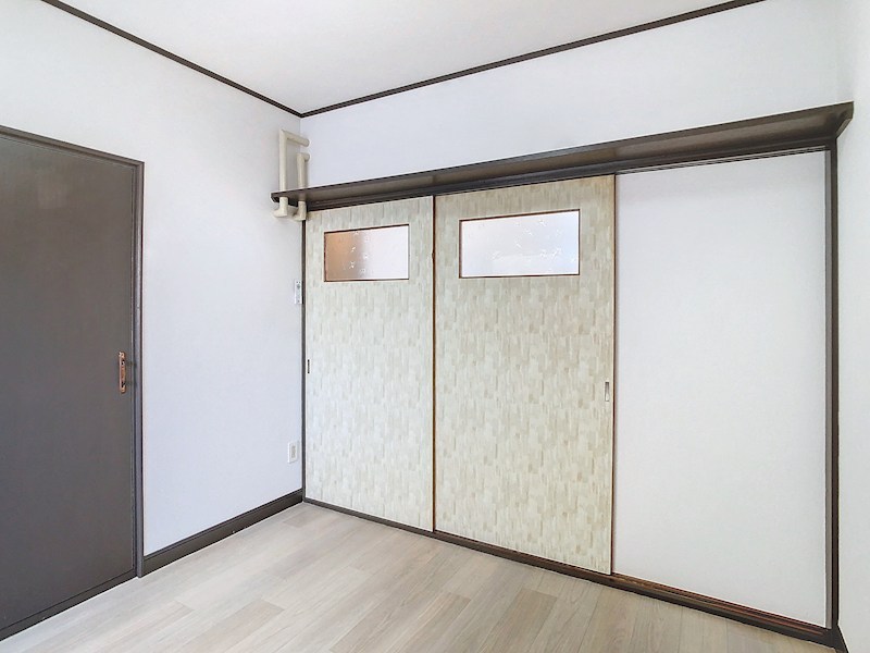 北進町４丁目２５６番　共同住宅 内観写真（リビング以外の居室）
