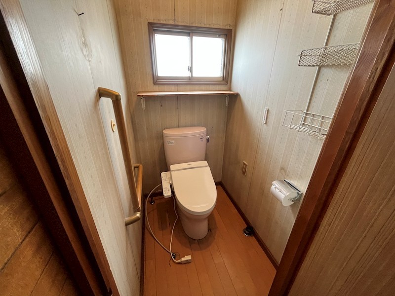寿町４丁目４番　戸建て 内観写真（トイレ）