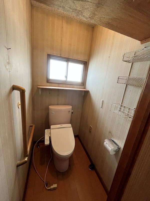 寿町４丁目４番　戸建て 内観写真（トイレ）